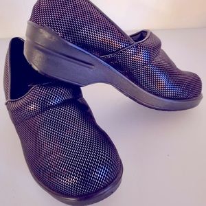 Savvy’s Comfy Work Shoes!